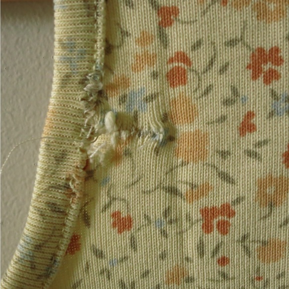 Vintage Gap Floral Baby Tee/Tank - Picture 4 of 5